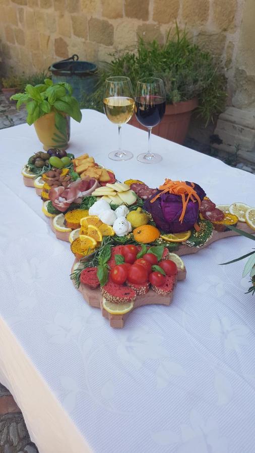 Country house Casale Raino Gangi