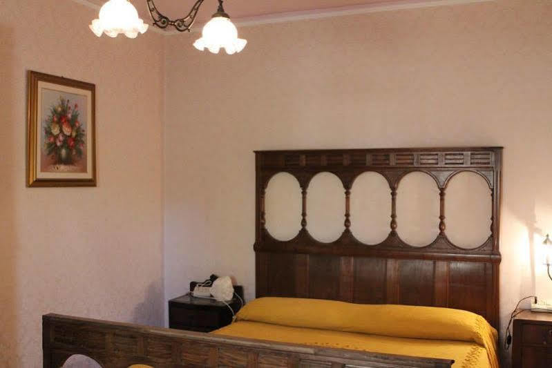 Country house Casale Raino
